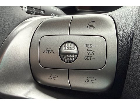 BYD Dolphin Surf 65kw Active 30kwh Auto 30