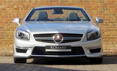 Mercedes-Benz SL Class SL63 AMG 3