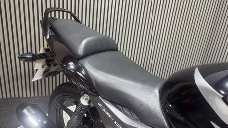 Honda CBF125 CBF125 2012 ONLY 6K MOT SERVICED ICONIC LEARNER BIKE 125CC 28