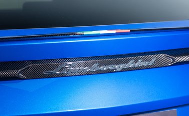 Lamborghini Urus PERFORMANTE 44