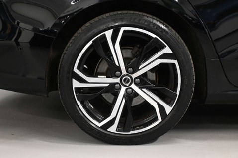 Volvo V60 2.0 V60 + B4 MHEV Auto 5dr 14