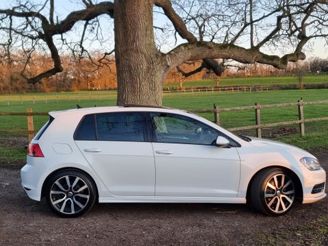 Volkswagen Golf R LINE EDITION TDI BLUEMOTION TECHNOLOGY 3