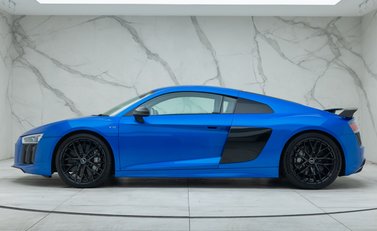 Audi R8 V10 PLUS 5