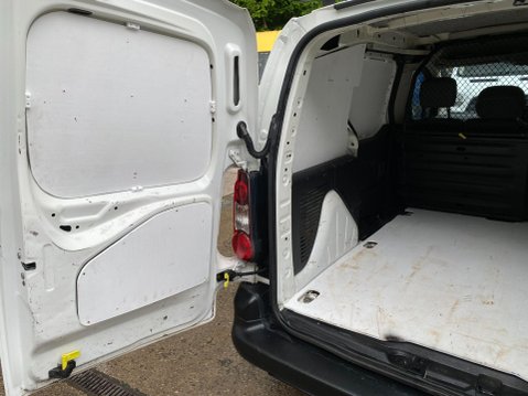 Citroen Berlingo 1.6 HDi 625 LX Panel Van 5dr Diesel Manual L1 (Euro 5) (75 bhp) 30