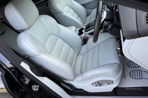 Porsche Macan TURBO PDK - TWO OWNERS -LANE ASSIST -20 INCH ALLOYS -APPLE CAR PLAY 36