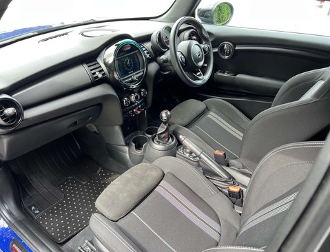 Mini Hatch 1.5 Cooper Sport 3dr 41