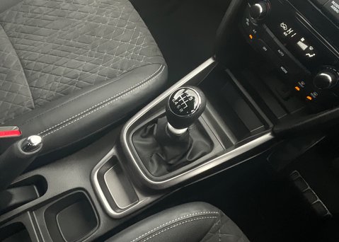 Suzuki Vitara 1.4 Boosterjet 48V Hybrid SZ5 24