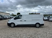 Renault Trafic LWB L2H1 Low Roof Business LL30 Air Con Sensors EURO 6 NO VAT 1
