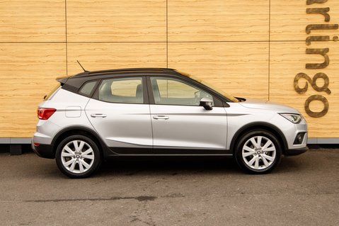 SEAT Arona TSI SE TECHNOLOGY 12