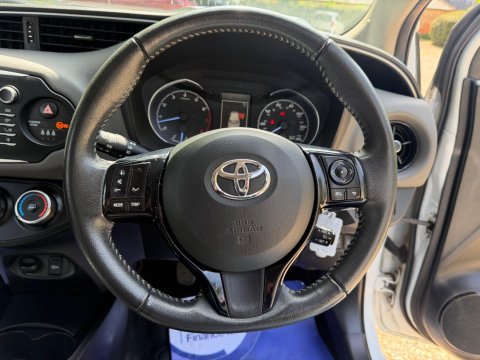 Toyota Yaris 1.5 VVT-i Icon Euro 6 5dr 30