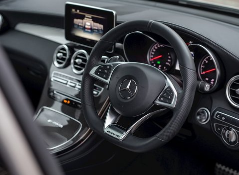 Mercedes-Benz GLC 63 4Matic 11
