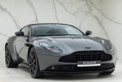 Aston Martin DB11 V8 Shadow Edition