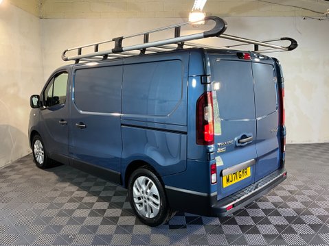 Renault Trafic 2.0 dCi ENERGY 28 Sport SWB Standard Roof Euro 6 (s/s) 5dr 4