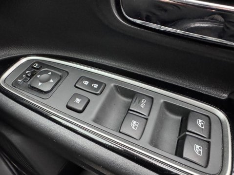 Mitsubishi Outlander 2.0h 12kWh Juro CVT 4WD Euro 6 (s/s) 5dr 26