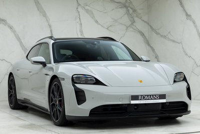 Porsche Taycan GTS Sport Turismo
