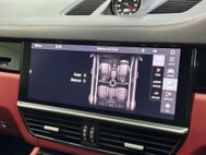 Porsche Cayenne 3.0T V6 Coupe 5dr Petrol TiptronicS 4WD Euro 6 (s/s) (340 ps) 41