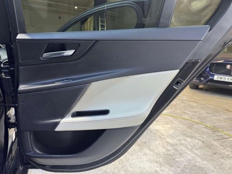 Jaguar XE 2.0 XE R-Sport D Auto 4dr 92