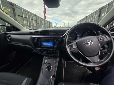Toyota Auris 1.8 VVT-h Icon Tech Touring Sports 5dr Petrol Hybrid CVT Euro 6 (s/s) (136  30