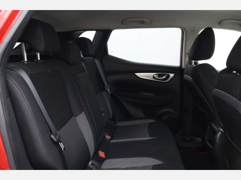 Nissan Qashqai 1.5 Qashqai N-Connecta dCi 5dr 23
