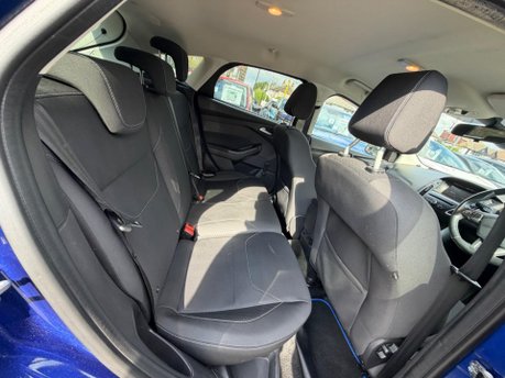 Ford Focus ZETEC 12