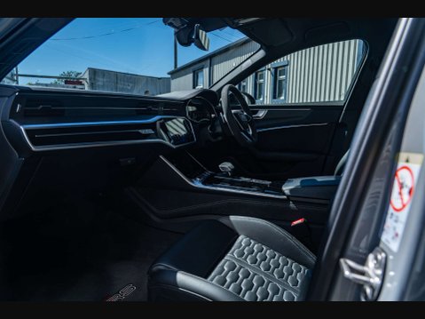 Audi RS6 4.0 RS 6 Carbon Black TFSI MHEV Quattro Auto 4WD 5dr 9