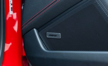 Porsche 911 Carrera 4 GTS (992) 21