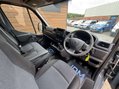 Nissan Interstar 2.3 Interstar Acenta dCi 21
