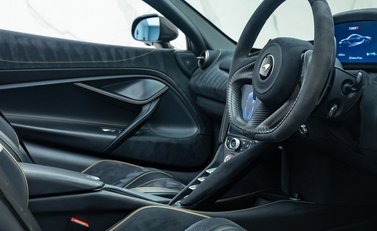 McLaren 720S Spider 16