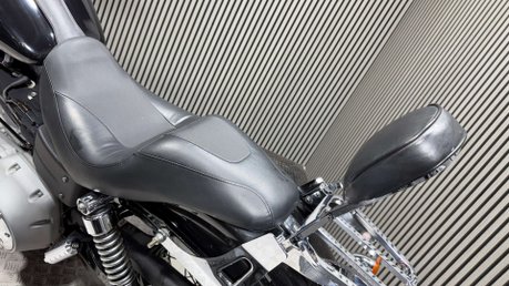 Harley-Davidson Street BOB FXDB 2009 ONLY 11K EXTRAS FITTED LONG MOT 1584 25