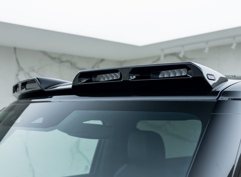 Land Rover Defender 90 D250 X-Dynamic SE URBAN 31