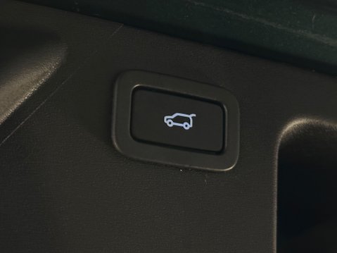 Land Rover Discovery Sport TD4 SE TECH 22