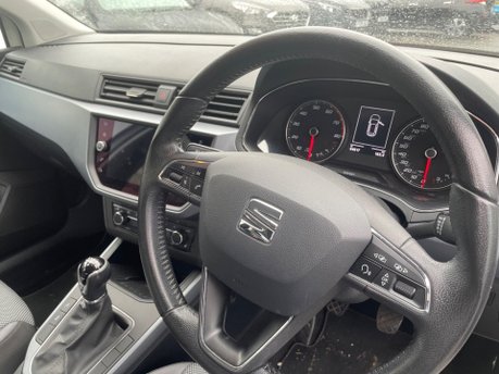 SEAT Arona TSI SE TECHNOLOGY FIRST EDITION 10