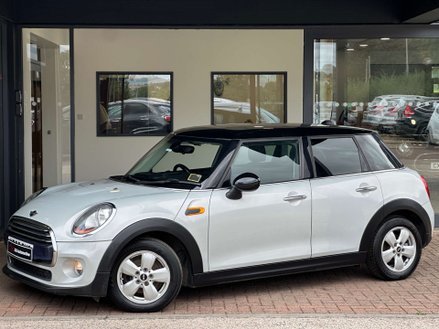 Mini Hatch 1.5 Cooper Auto 5dr