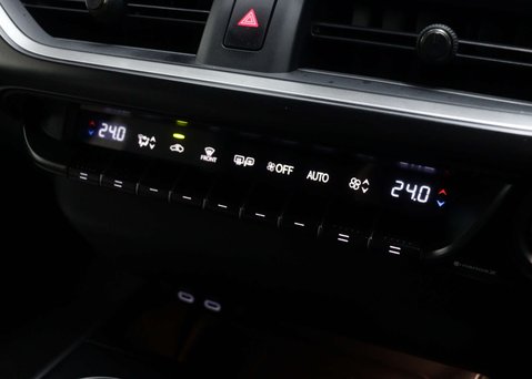 Lexus Ux 2.0 UX 250H F Sport Design 4x2 CVT 5dr 28