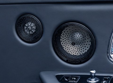 Rolls-Royce Cullinan Series II Black Badge 34