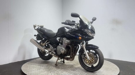 Suzuki Bandit 600 GSF 2003 43K PROJECT BIKE SPARES OR REPAIR FAIRED MODEL 600CC 2