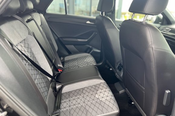 Volkswagen T-Roc R-LINE 2.0 TSI 4MOTION DSG AUTOMATIC 24