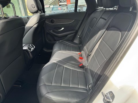 Mercedes-Benz GLC GLC 220 D 4MATIC AMG LINE PREMIUM 42
