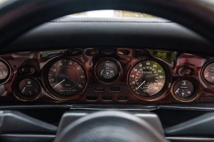 Aston Martin V8 Vantage X-Pack RESTORED 15