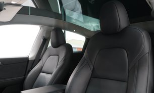 Tesla Model Y RWD One Owner GROK AI Adaptive LEDs Heated Steering Wheel and Seats VAT Q 14