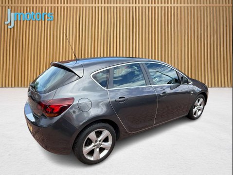 Vauxhall Astra 1.6 16v SRi Hatchback 5dr Petrol Auto Euro 5 (115 ps) 5