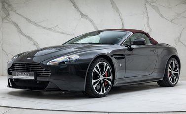 Aston Martin V12 Vantage ROADSTER 5