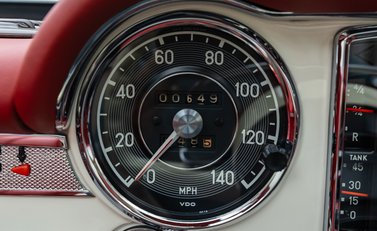 Mercedes-Benz 280 SL W113 Pagoda 27