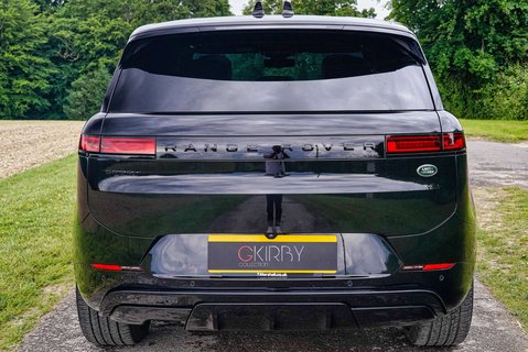 Land Rover Range Rover Sport D350 First Edition 23
