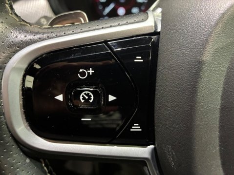 Volvo V90 2.0 D4 R-Design Auto Euro 6 (s/s) 5dr 34