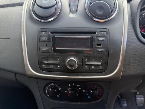 Dacia Sandero Stepway 0.9 TCe Ambiance Euro 5 5dr 18