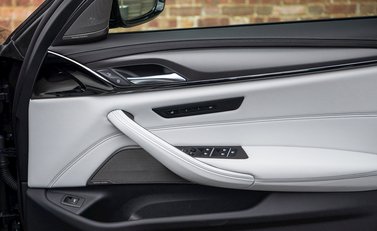 BMW M5 Competition 25