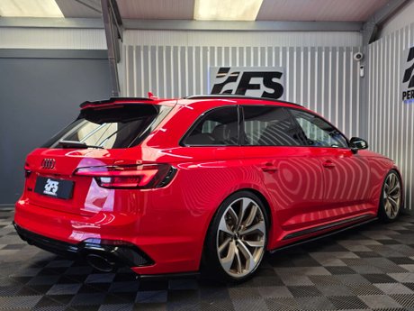 Audi RS4 2.9 TFSI V6 Estate 5dr Petrol Tiptronic quattro Euro 6 (s/s) (450 ps) 6