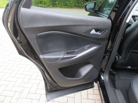 Vauxhall Grandland X 1.2 Turbo Tech Line Nav Euro 6 (s/s) 5dr 53