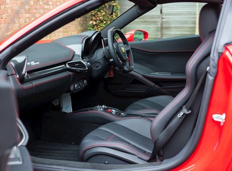 Ferrari 458 Spider 16